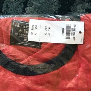 Abercrombie t shirt
